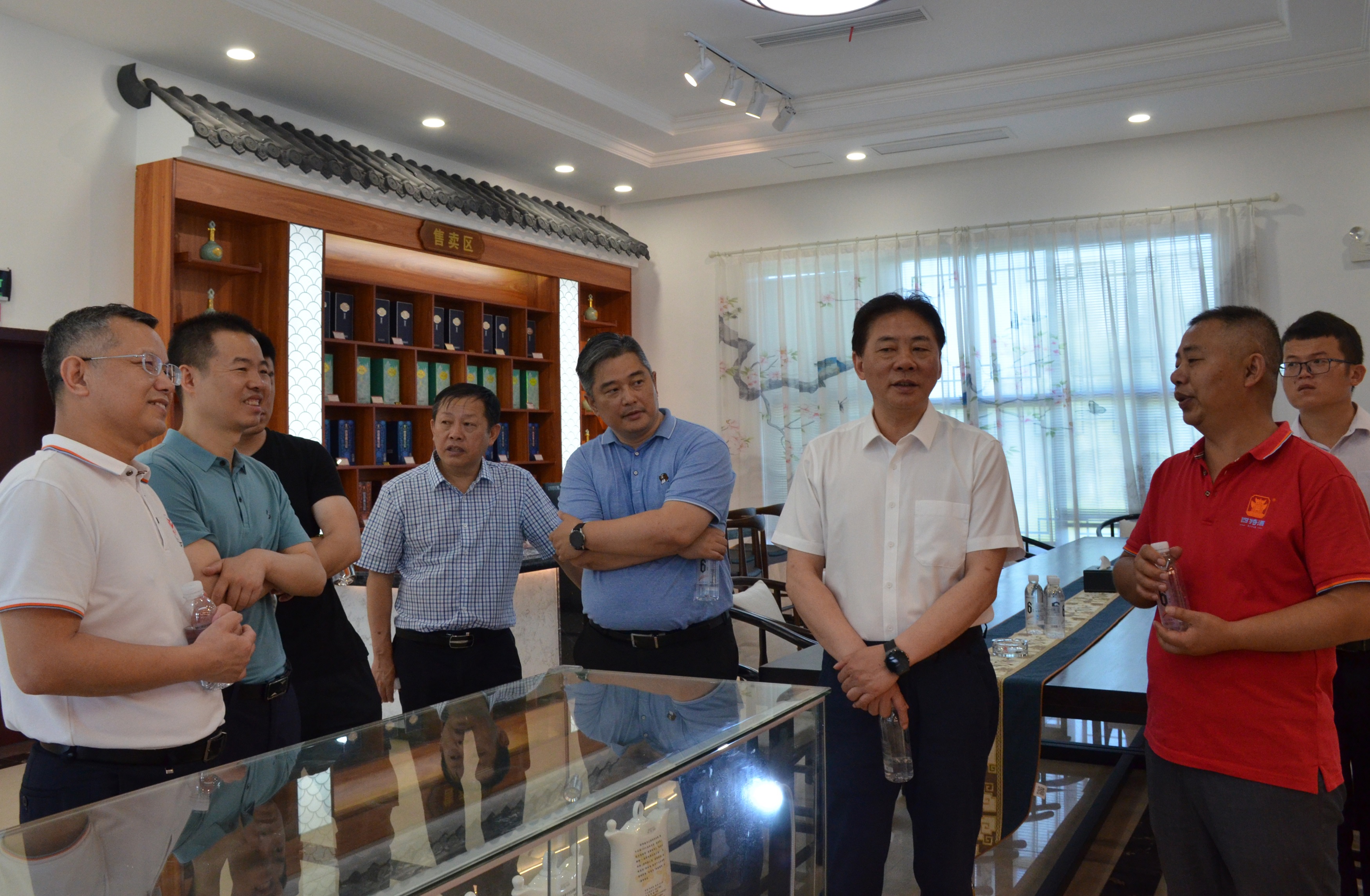 1656548932248062779.jpg DSC_5250.jpg